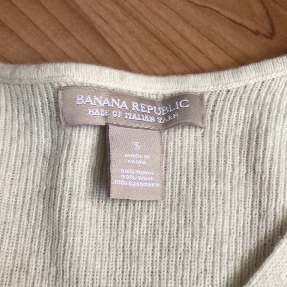 Banana Republic cream and black peplum sweater top - Picture 3 of 4